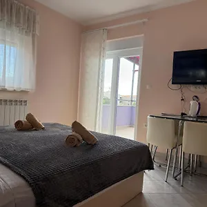 Viola Pjescana Uvala